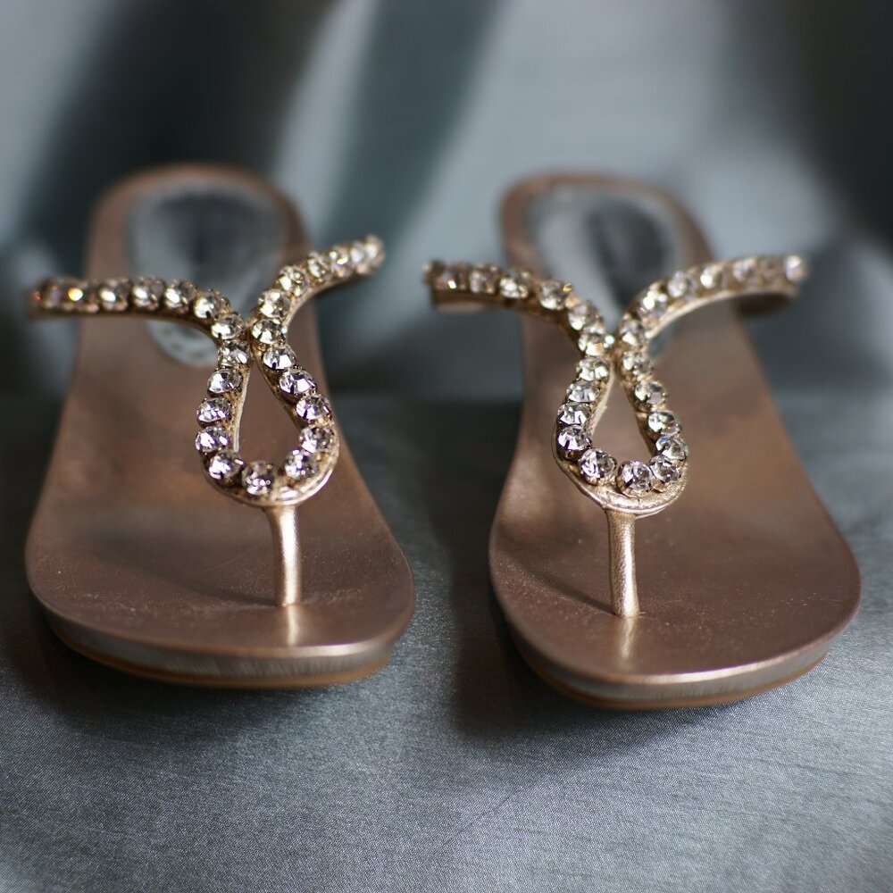 Gianni Bini Betina Chrystal 1in high Champagne Flip Flop Sandals